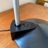 Articulated desk lamp