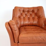 Leather club chair