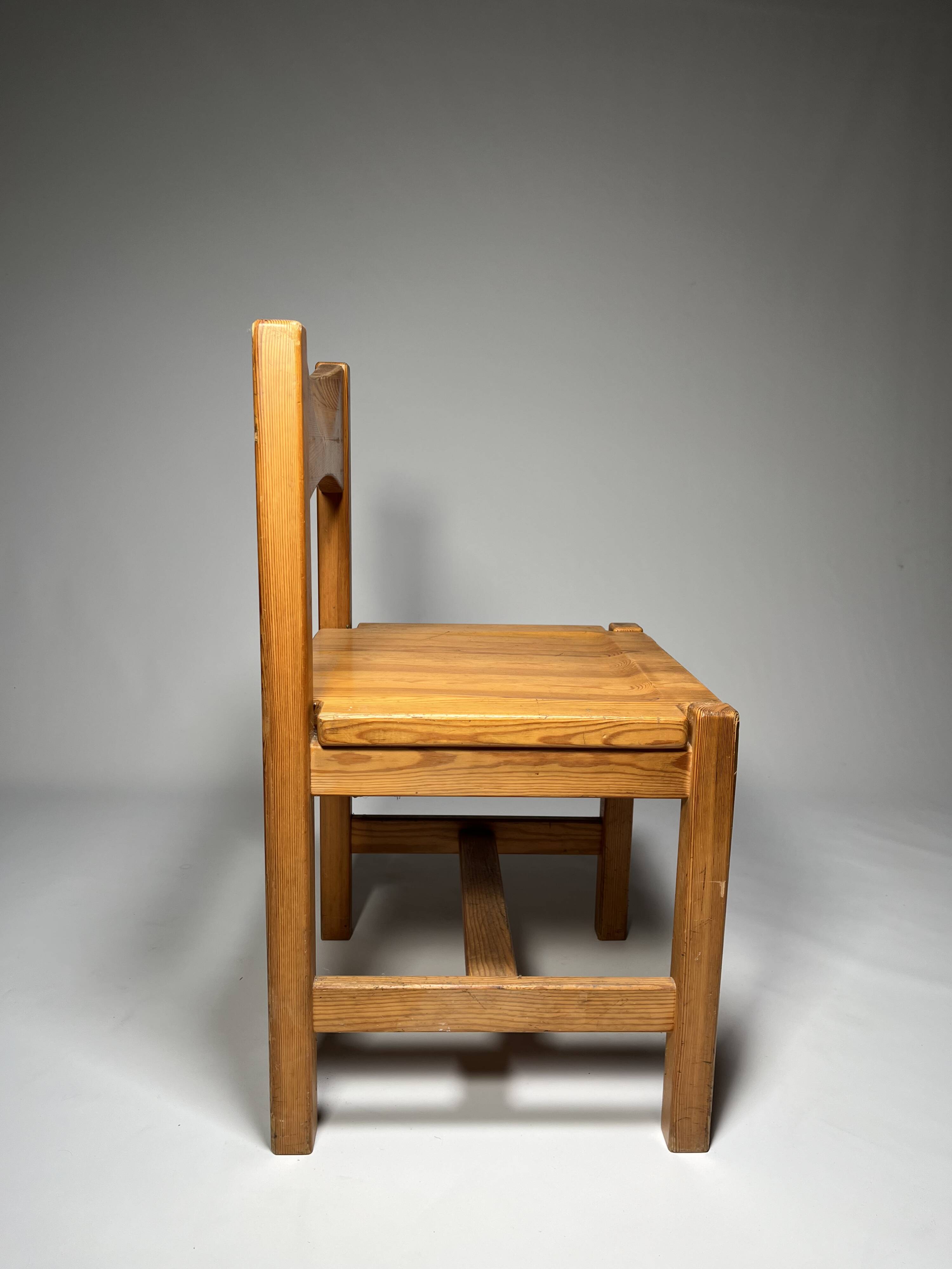 4 Chaises Ilmari Tapiovaara