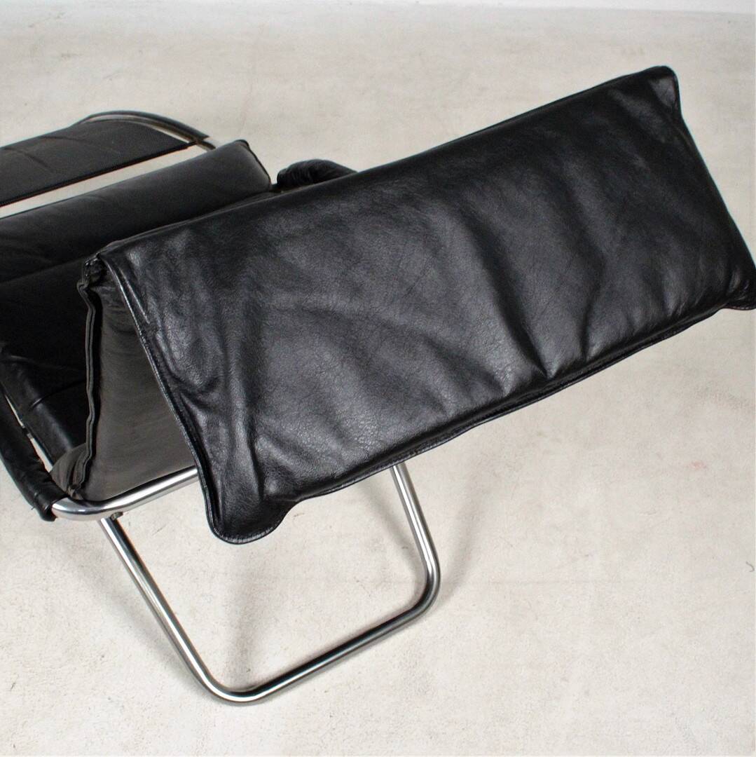 Lounge chair armchair