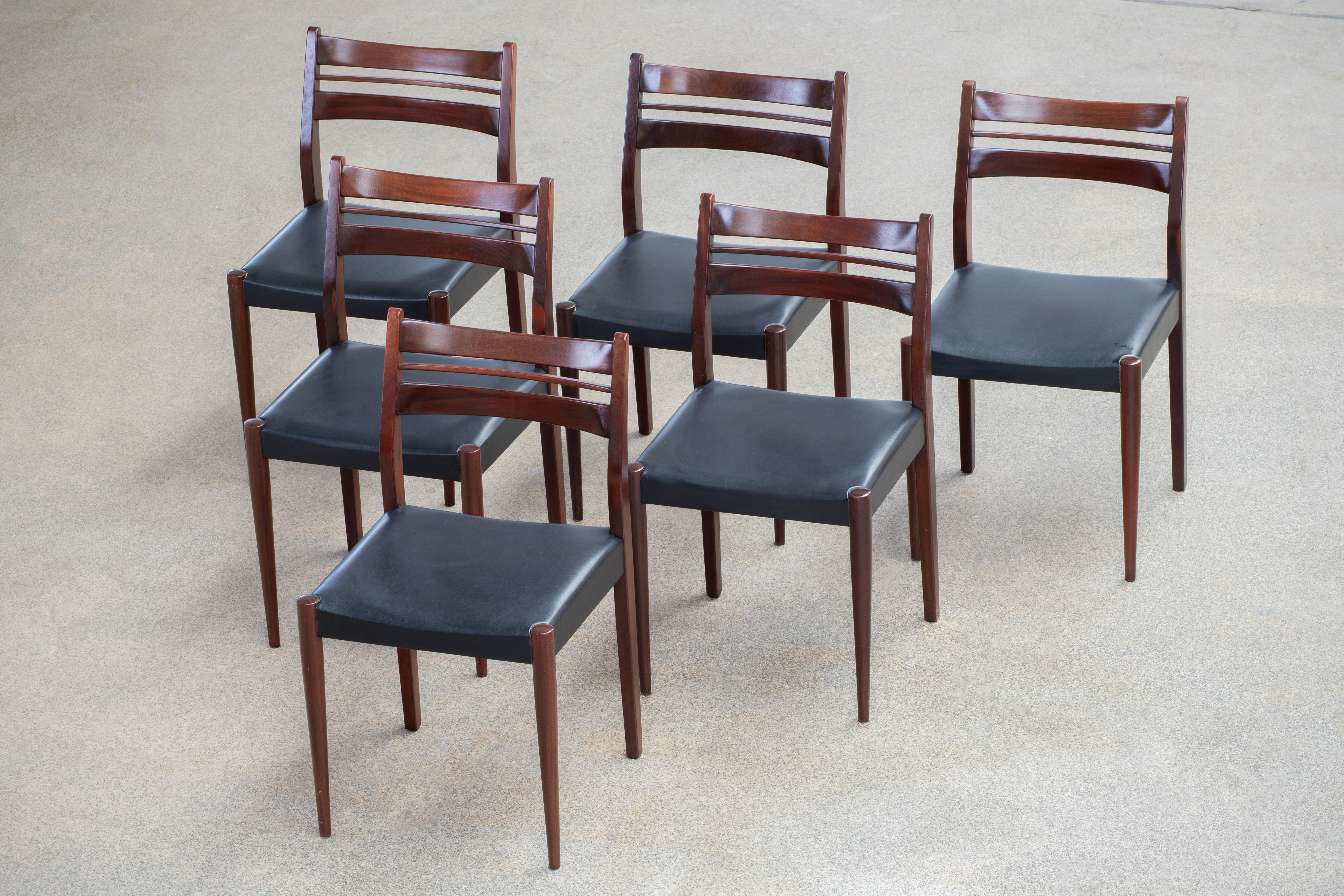 6 vintage Scandinavian rosewood chairs - 1960