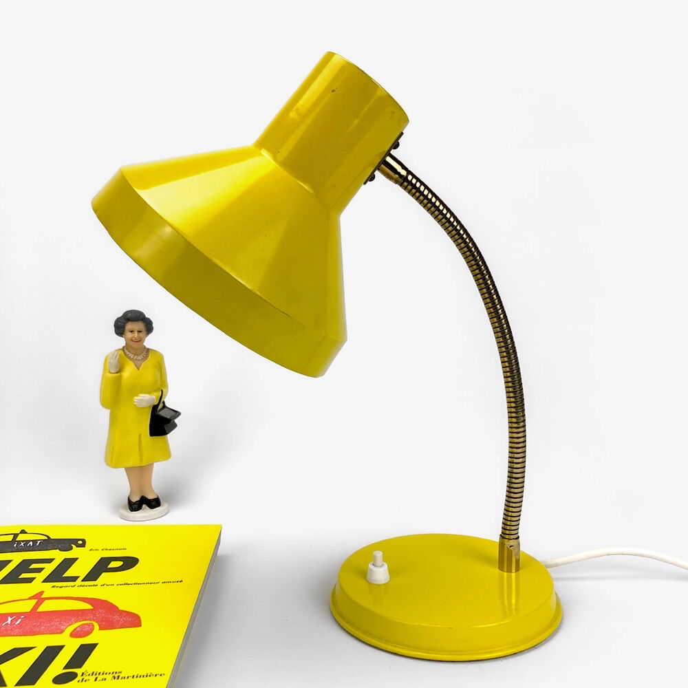 70's lemon yellow lamp