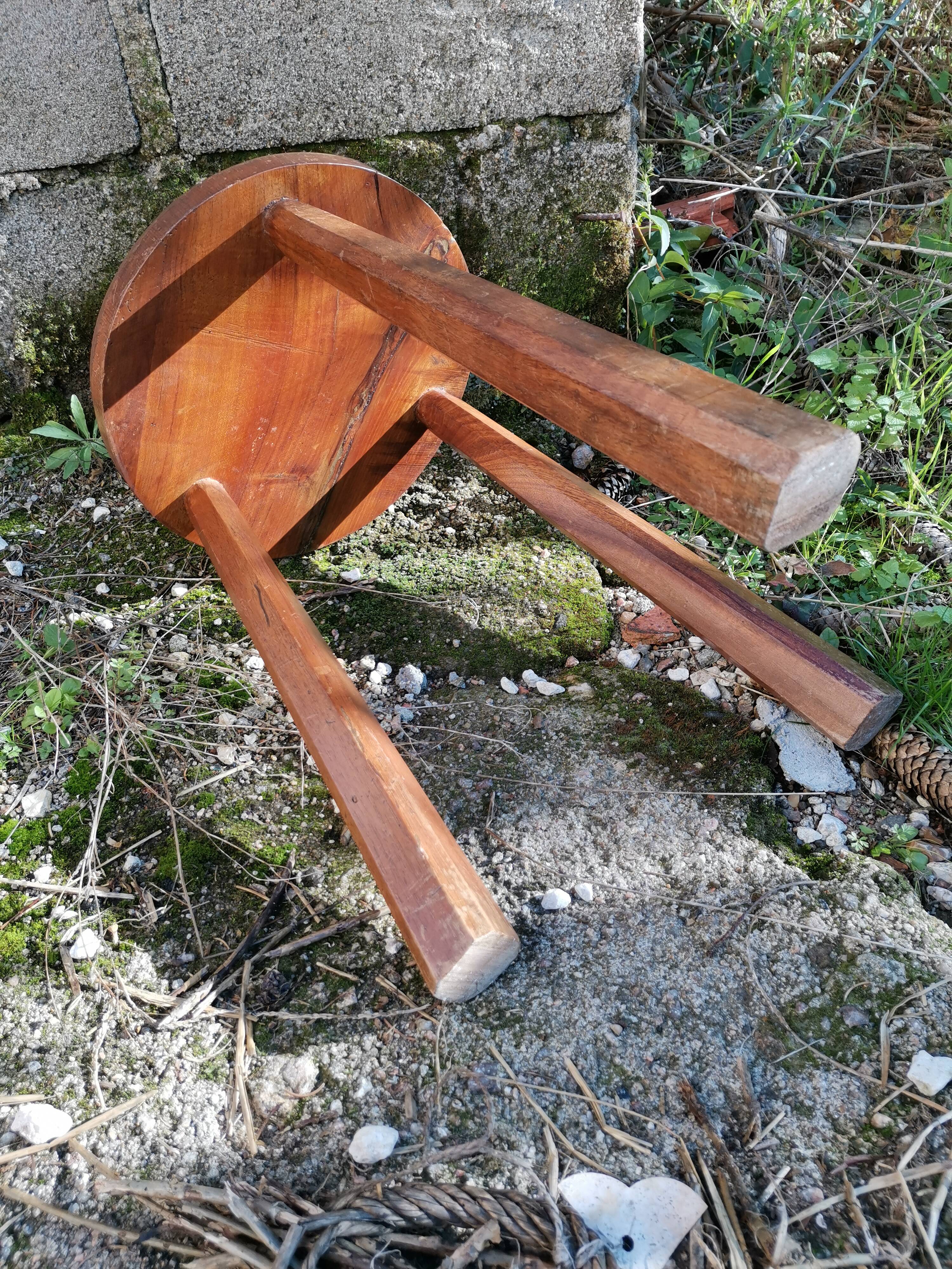 Wood tripod stool