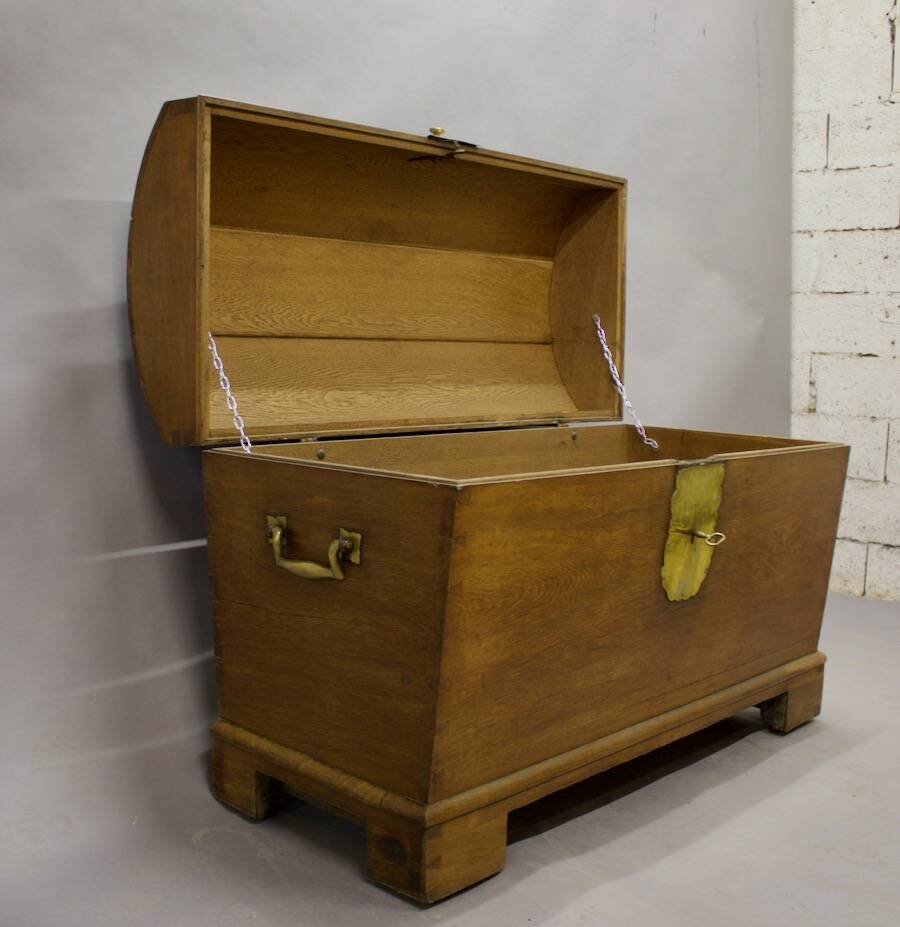 19th Century Oak Chest with Curved Top, on Wheels