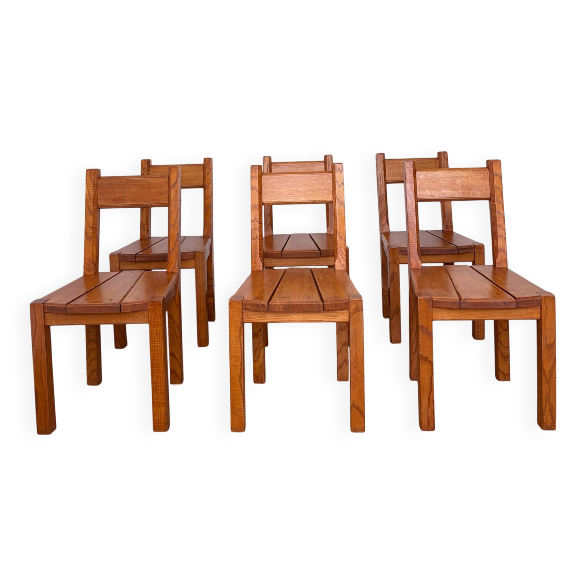 Chairs in solid elm