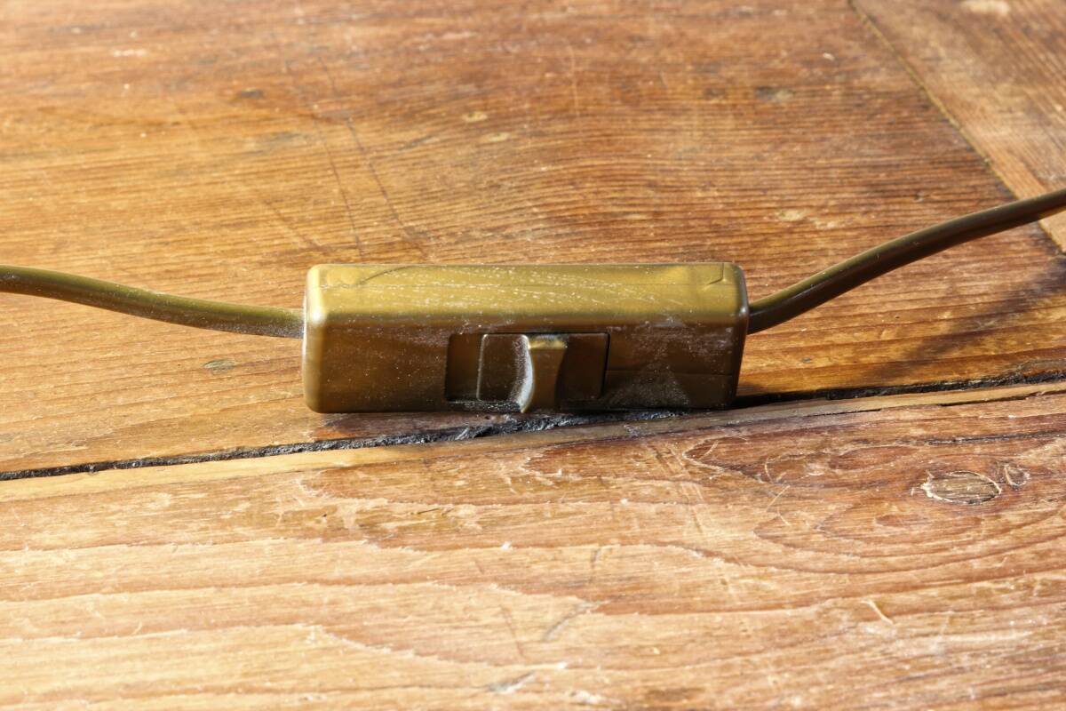 Ceramic pebble lamp by François Chatain