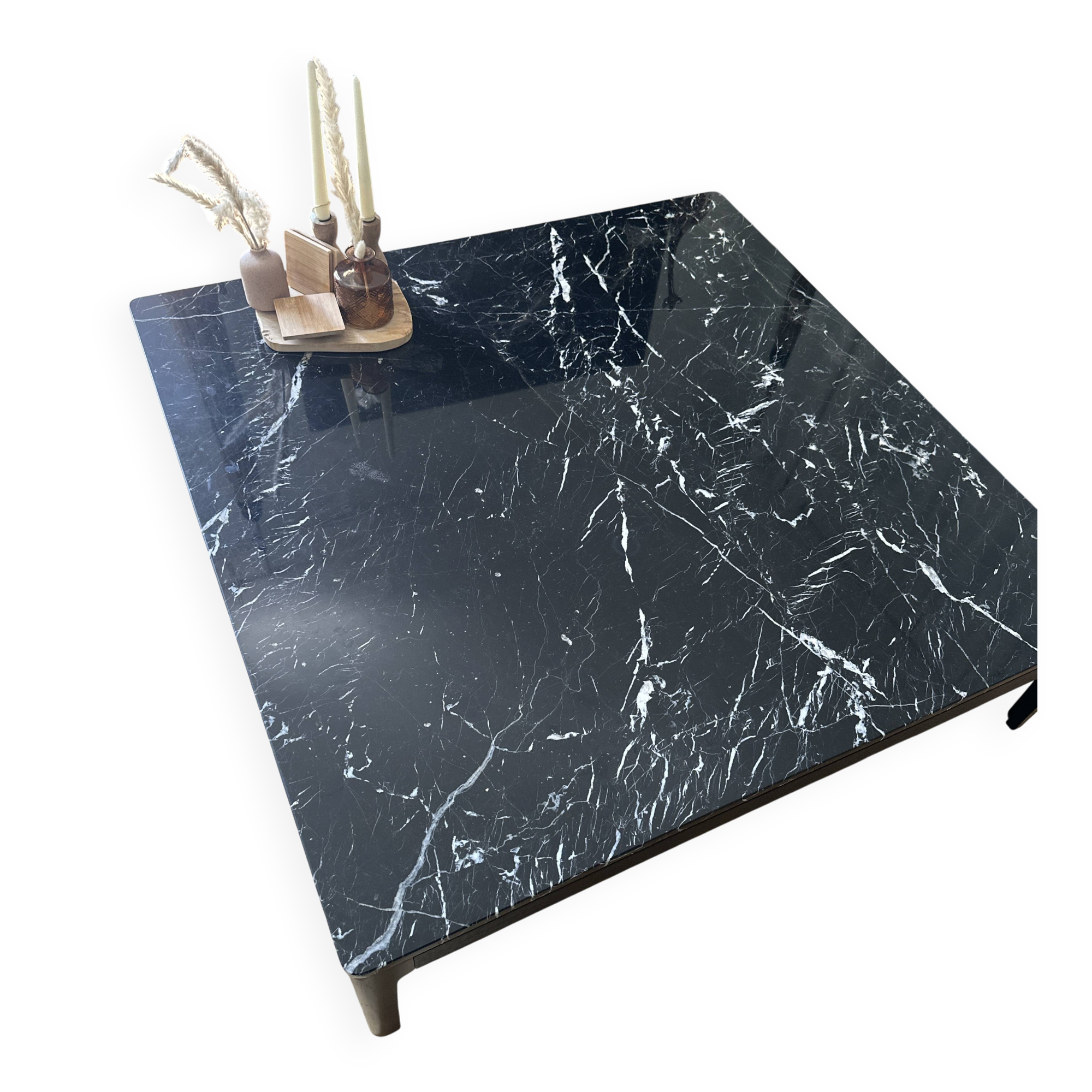 Marble table ampm