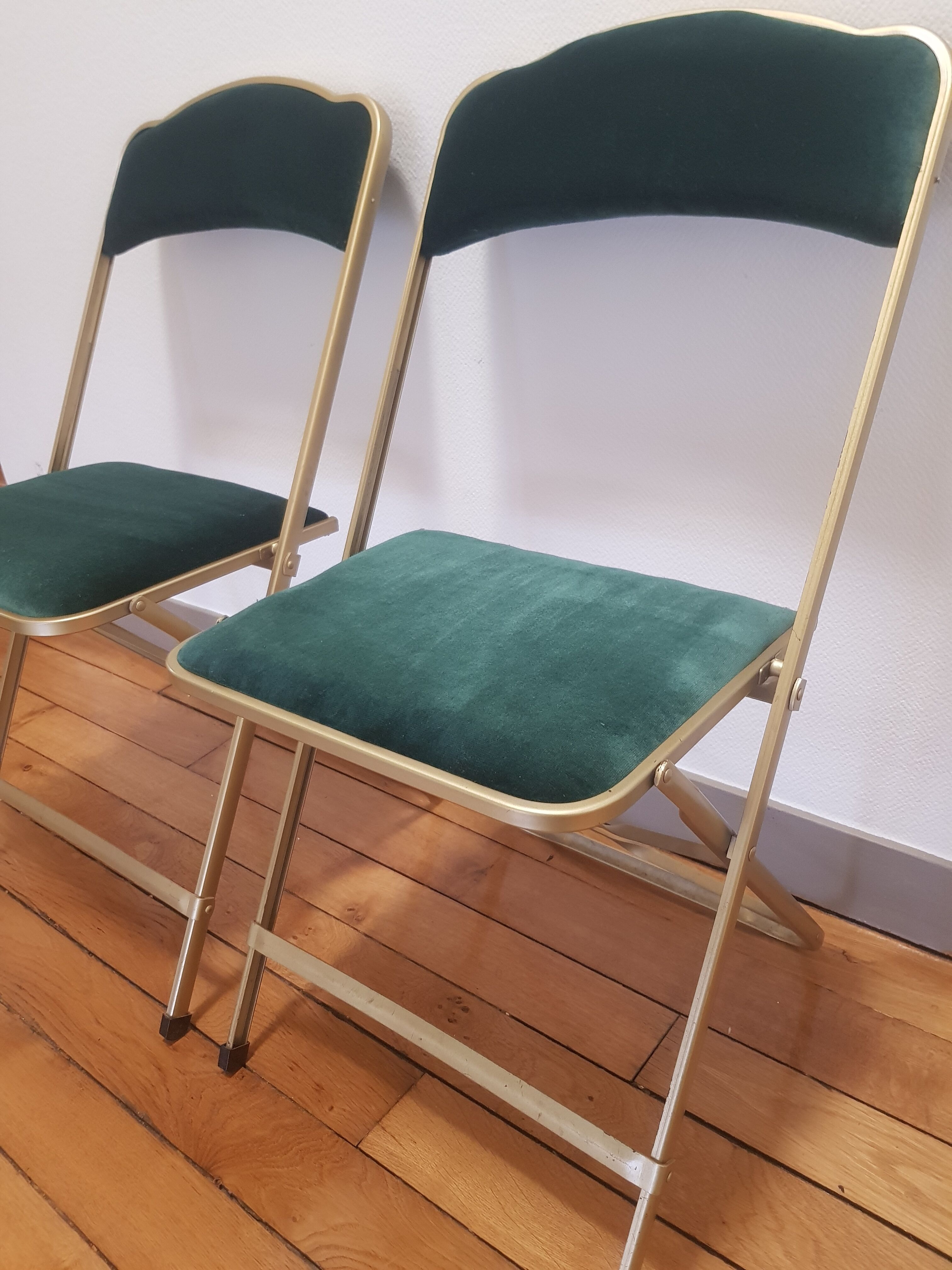 Set of 2 folding velvet chairs