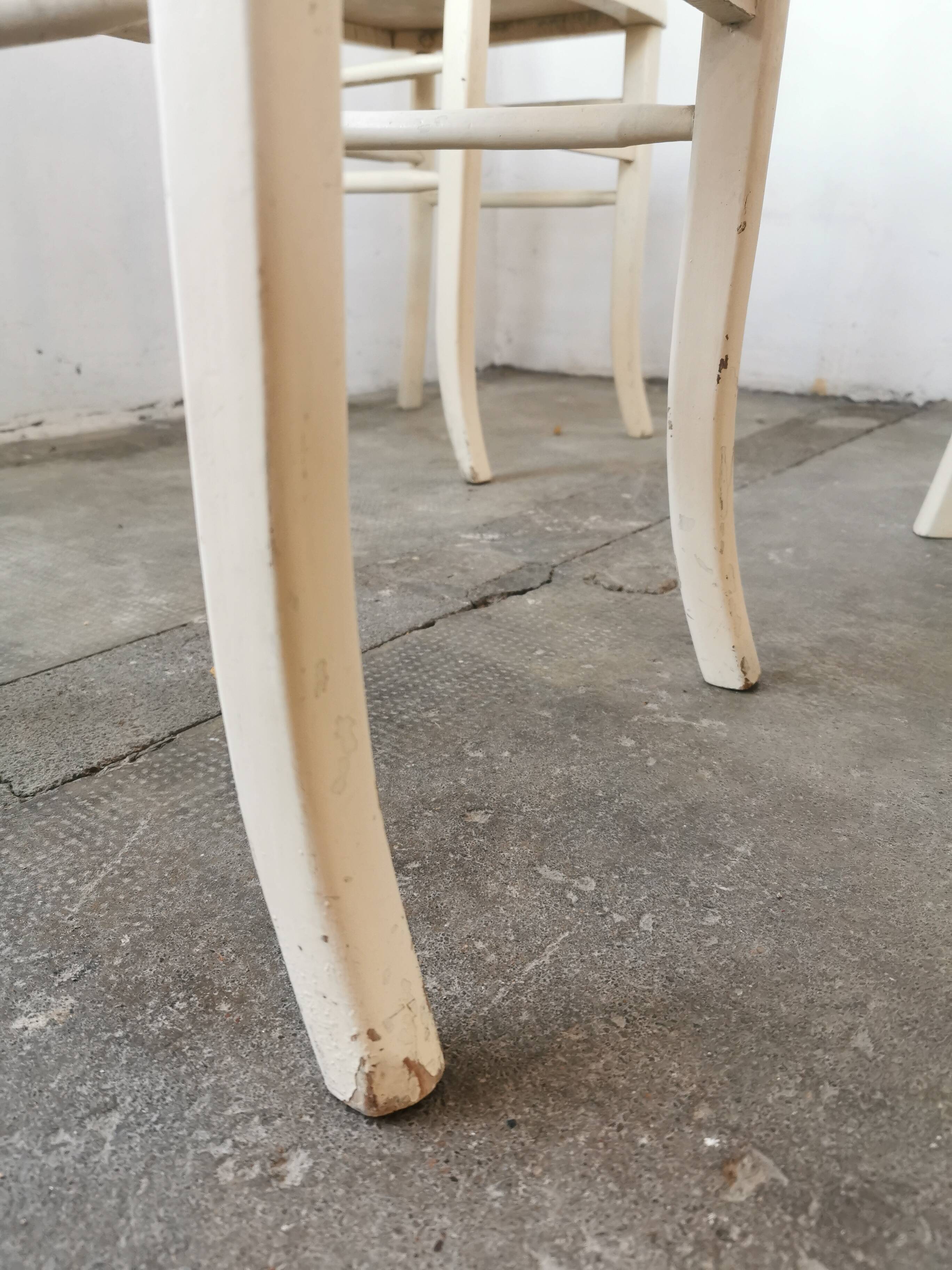Set de 6 chaises bistrot vintages blanches