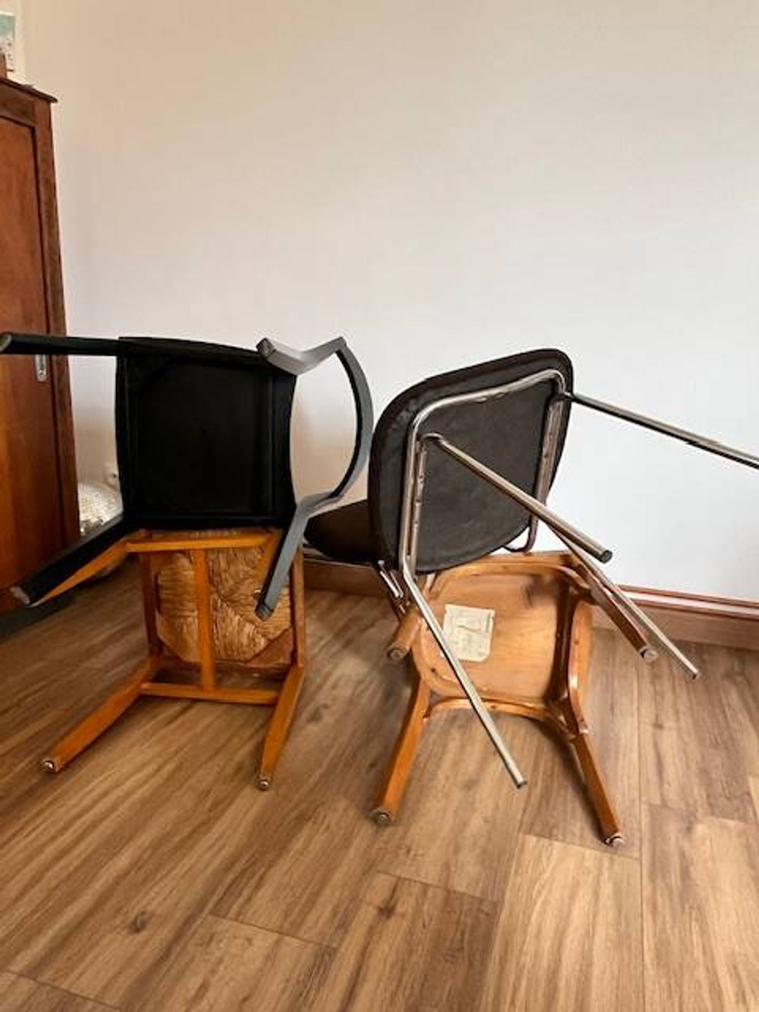 Set of 4 mismatched chairs
