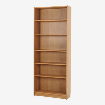 Bibliothèque recouvert de placage en chêne design scandinave des années 70