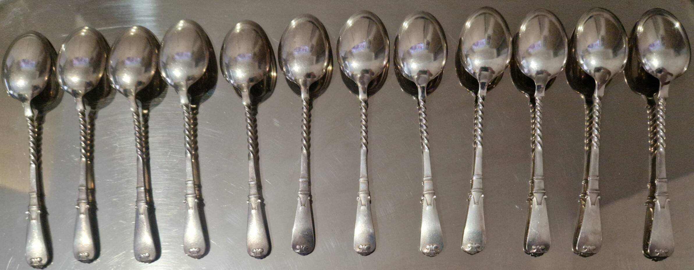 12 petites cuillères Christofle Marly métal argenté modèle mascaron