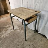 Bureau d'écolier 1960 avec casier