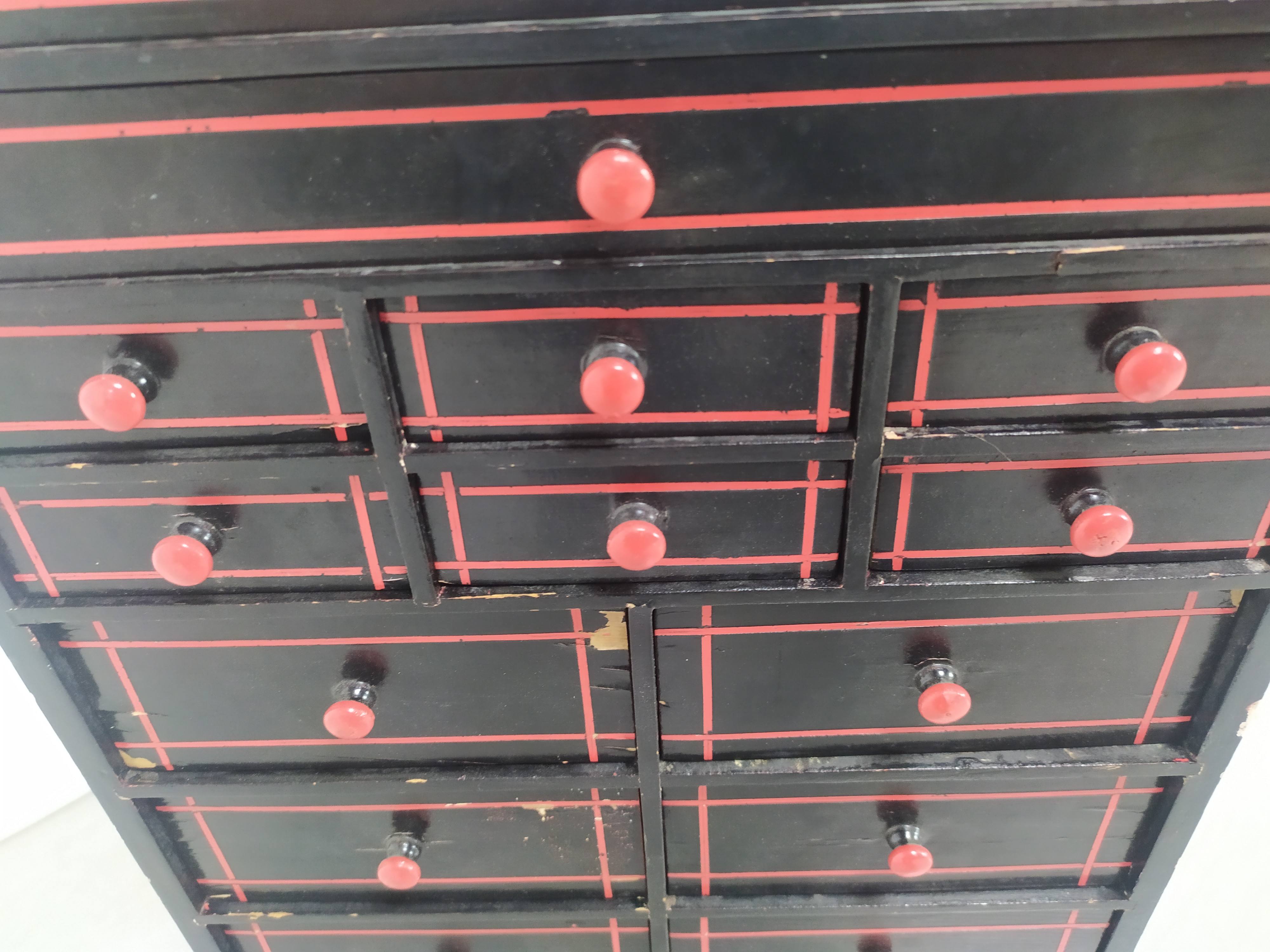 Trade furniture with drawers