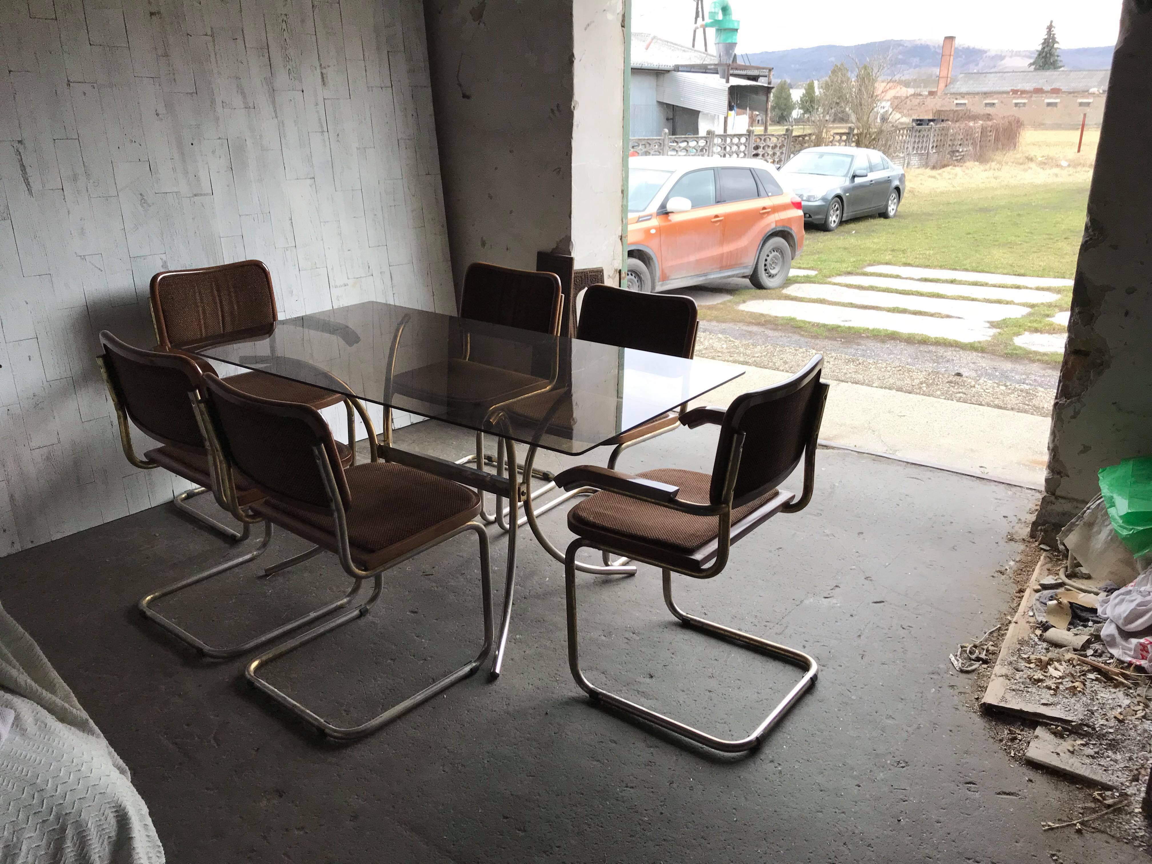 Ensemble table et chaise Cesca de Marcel Breuer