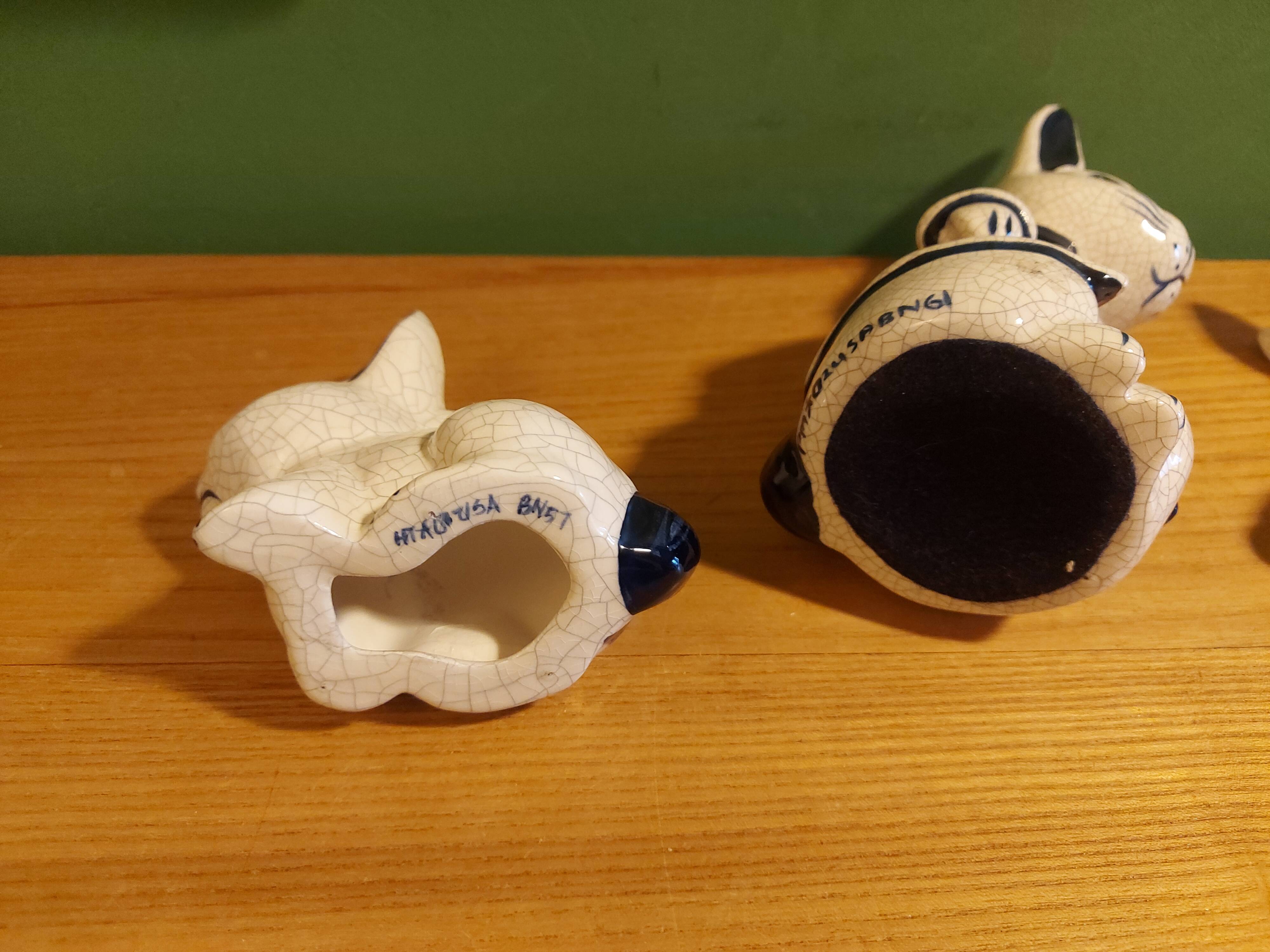 3 lapins en céramique craqelée  , poterier Dedham , Usa