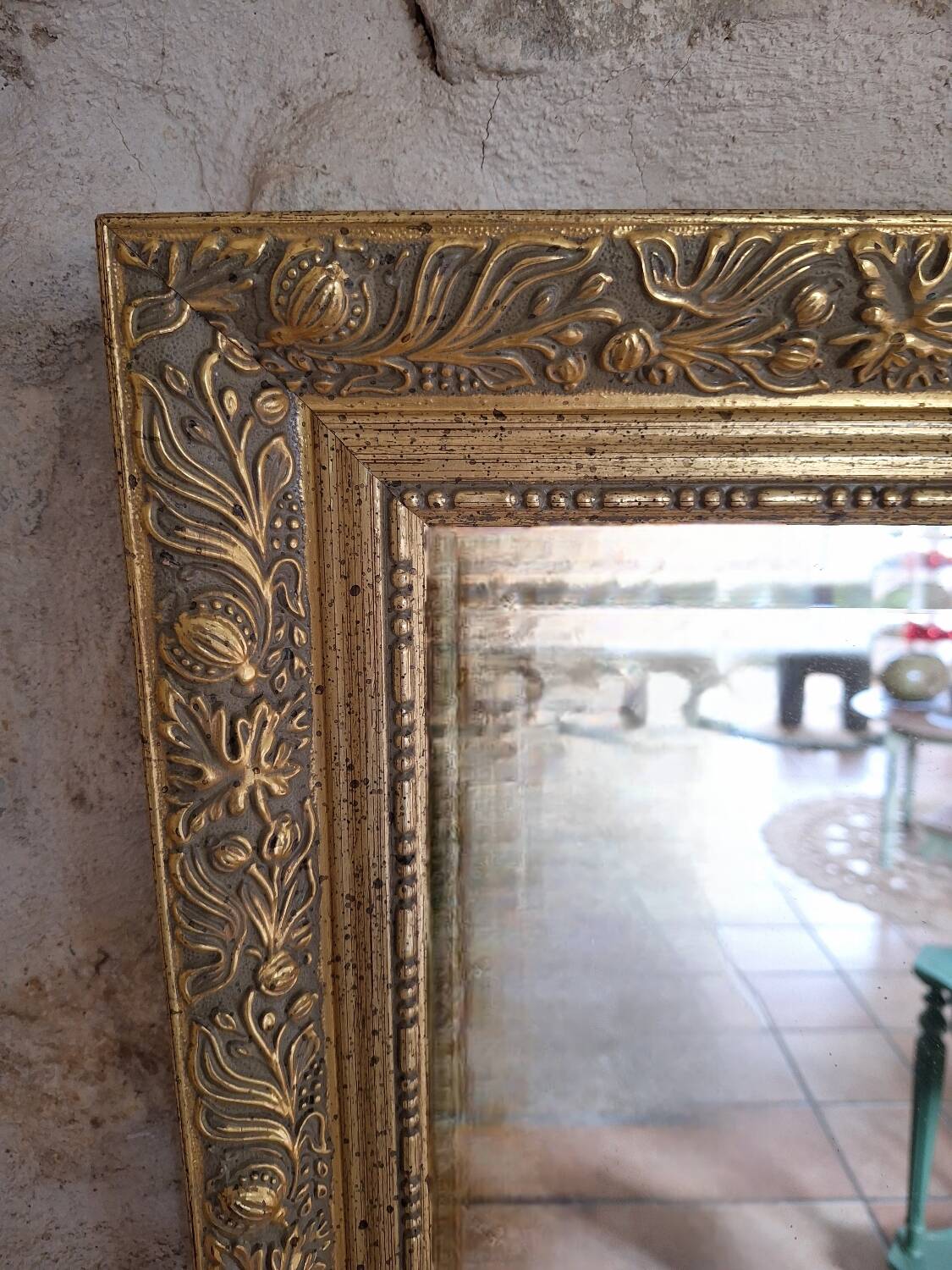Rectangular gold mirror