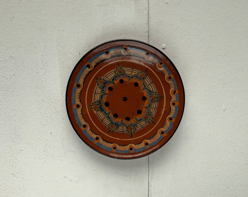 Vintage wall plate in hand-painted ceramic, 1970s