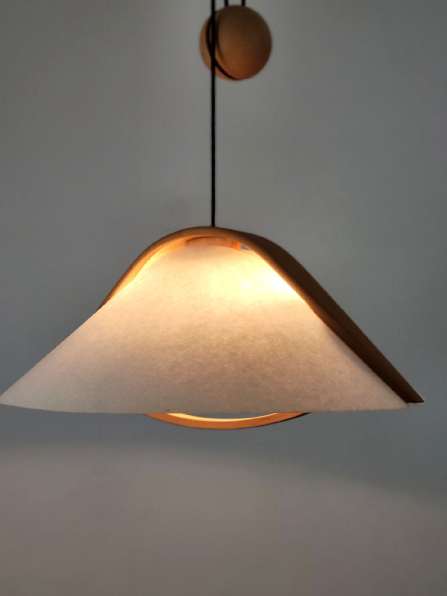 Suspension Domus Arta par Mario Vivaldi, 1994