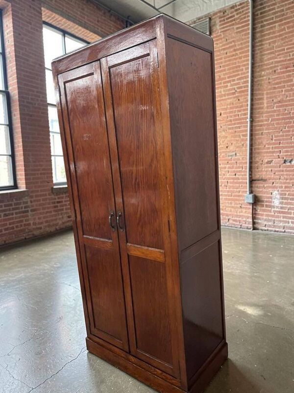 Armoire vintage en bois / armoire d'archives / armoire d'entrée