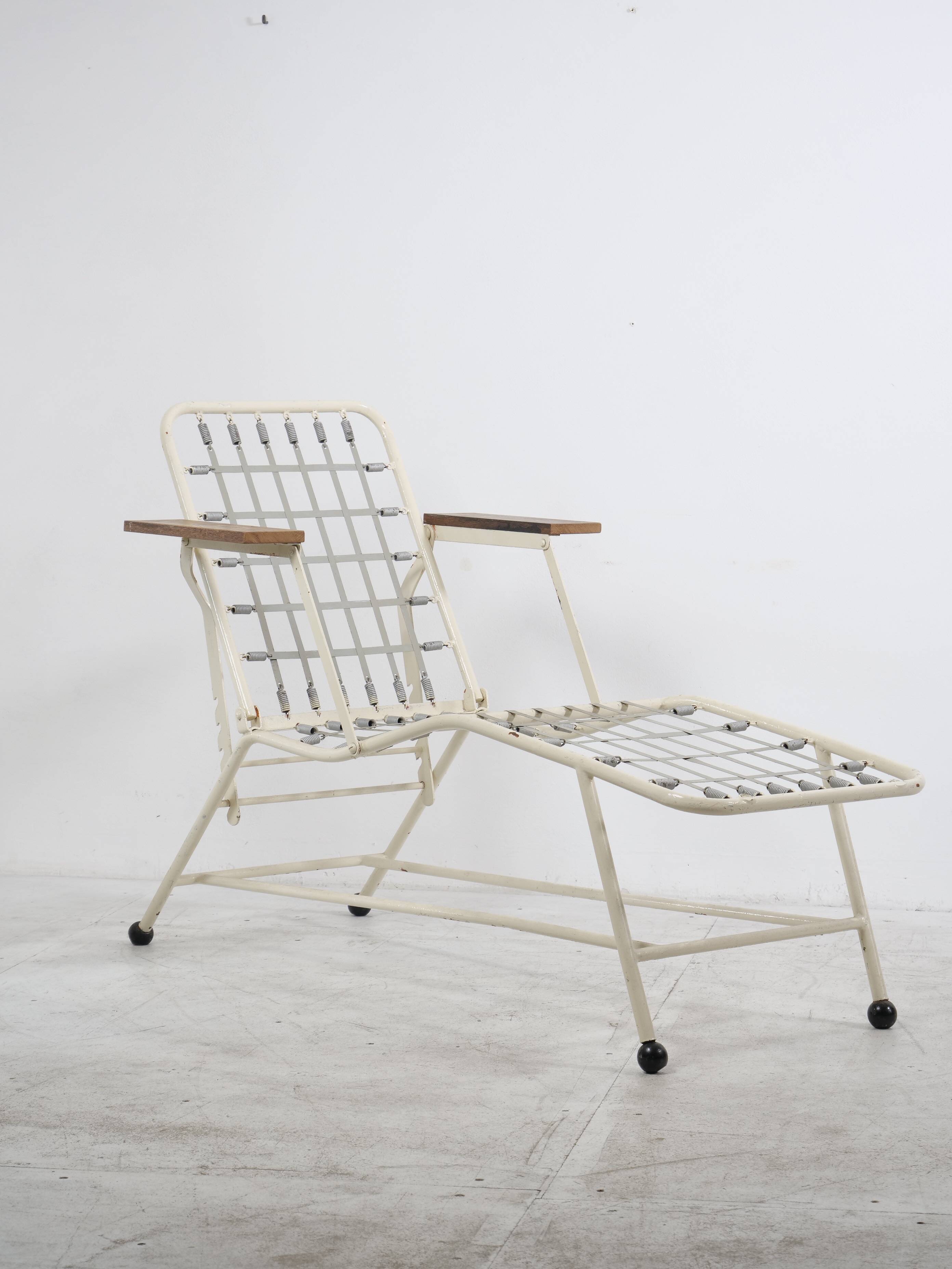 Pair of Art Deco tubular design lounge chairs