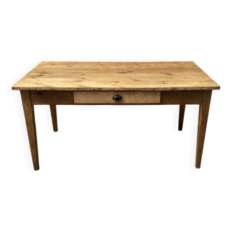 Farmhouse table
