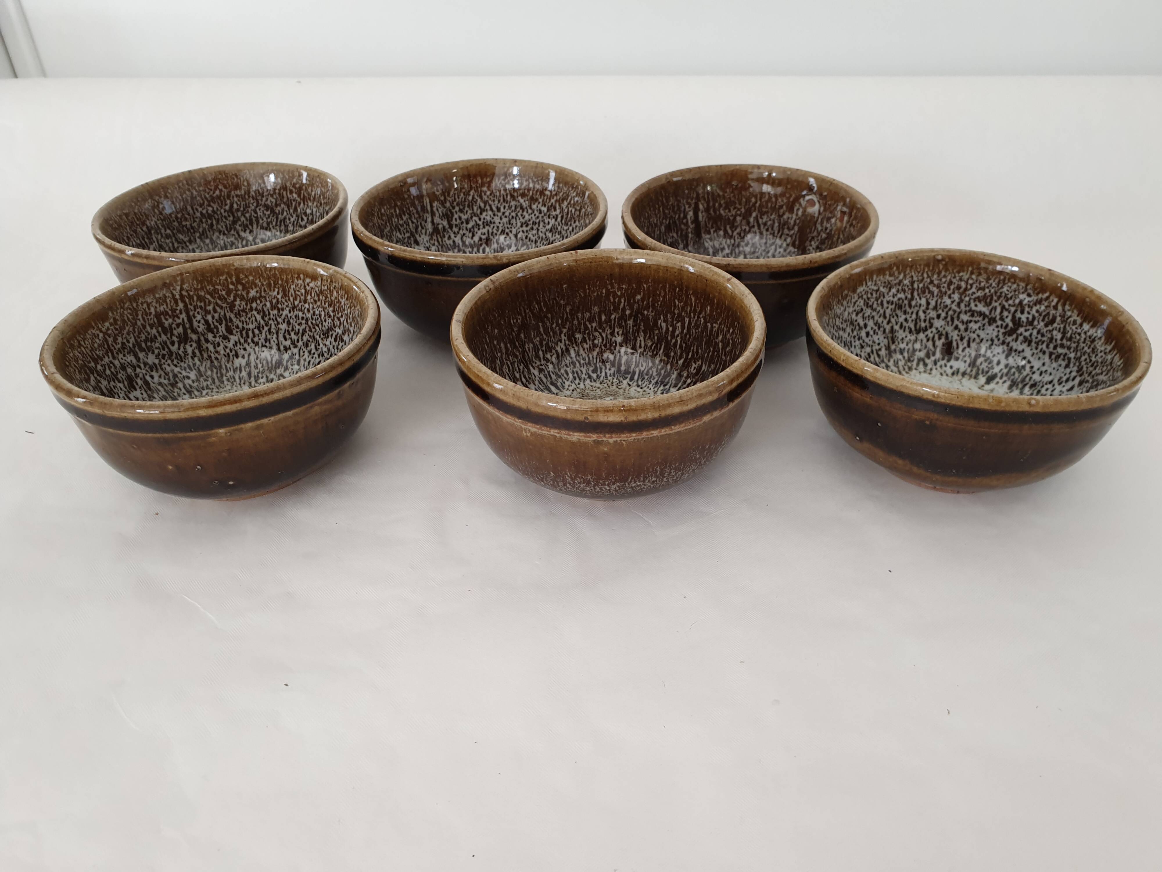 Set of 6 ramekins Bowls / cups in glazed ceramic Signed Alésia