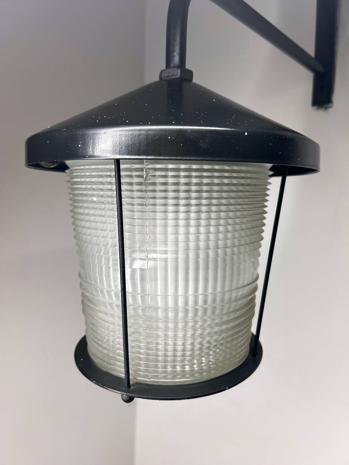 70s holophane garden lantern
