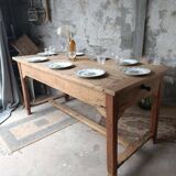 Farm table
