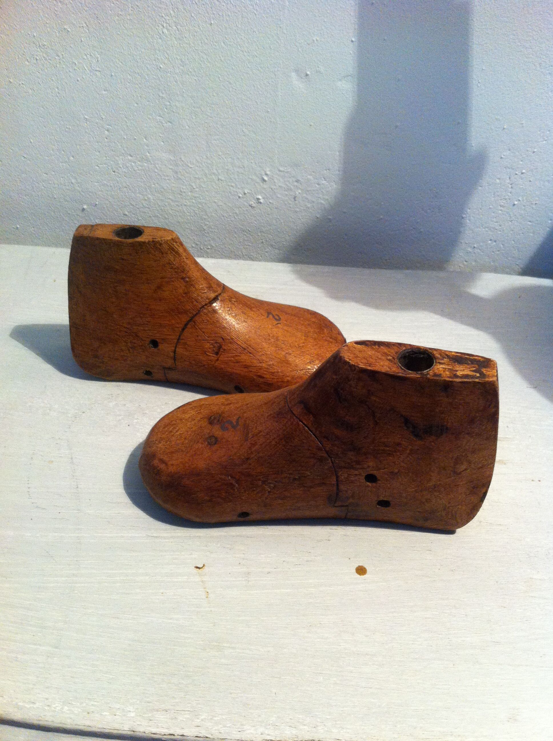 Formes de bottier en bois pour chaussures enfants