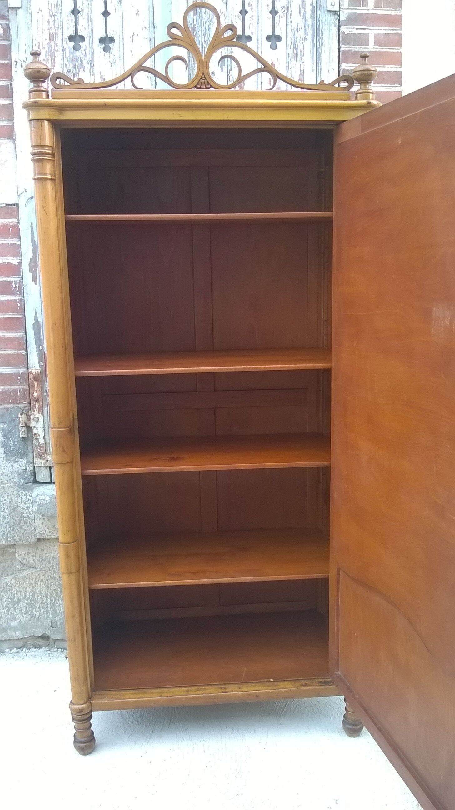 Wardrobe style napoleon III 1900