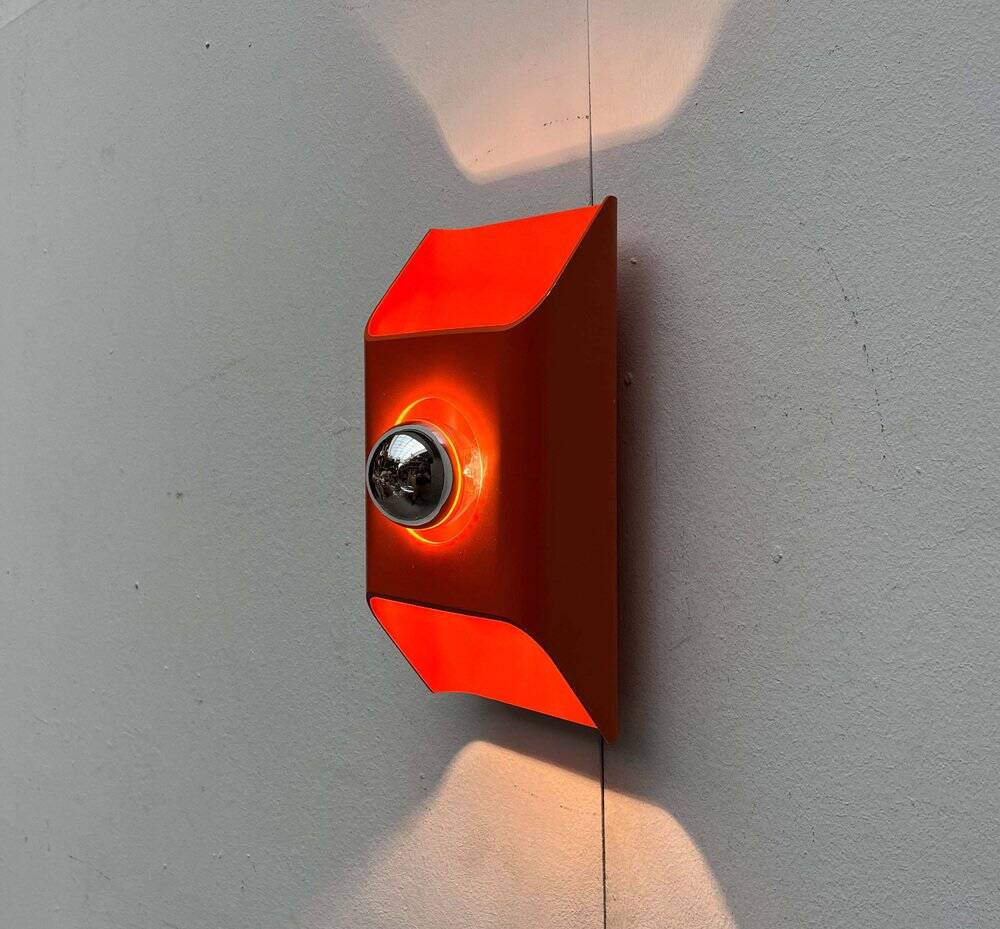 German wall lamp in mid-century space style by Klaus Hempel for Kaiser Leuchten, 1960s.