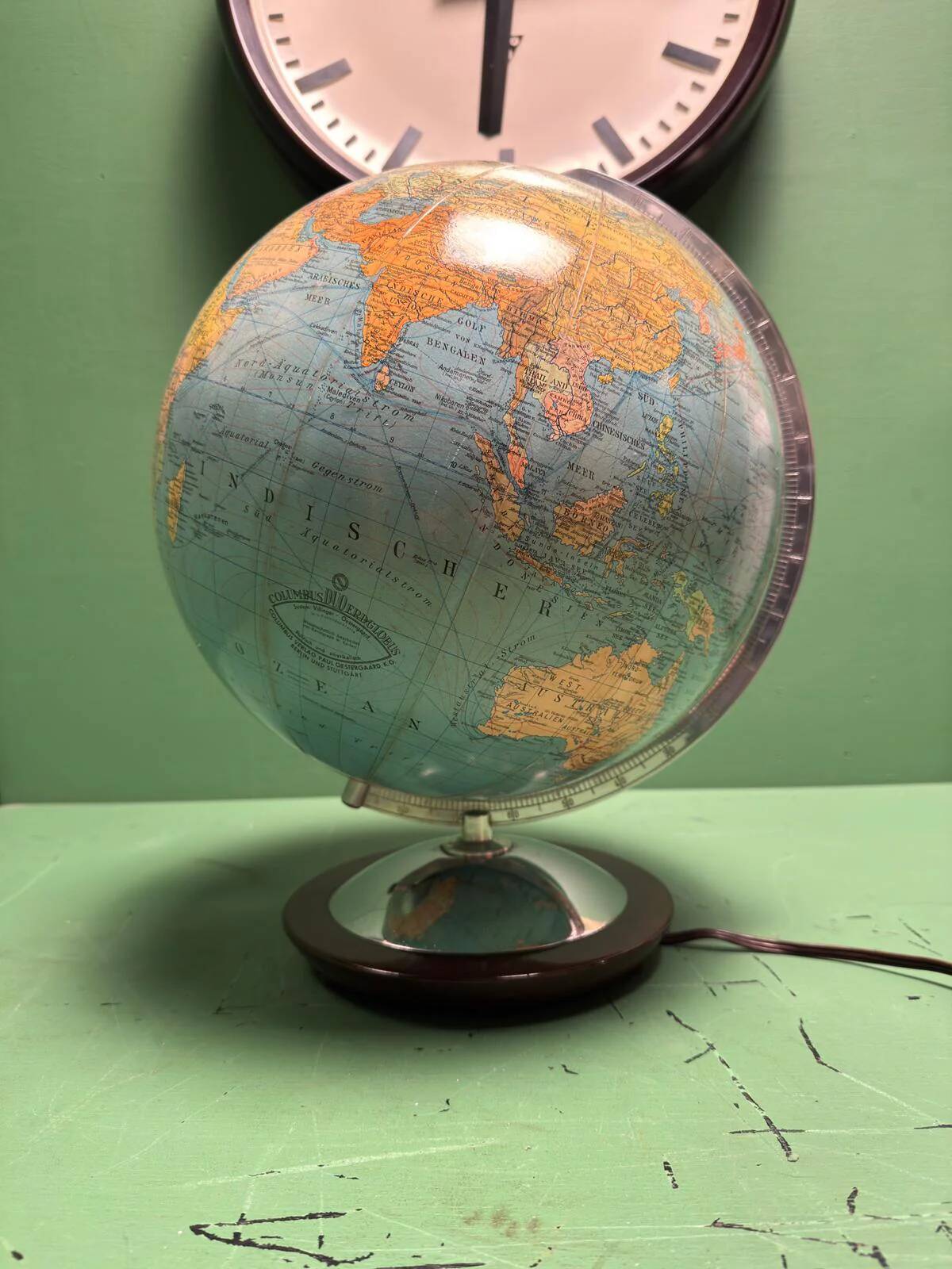 Vintage 1960s German Columbus Duo Glass Globe Lamp