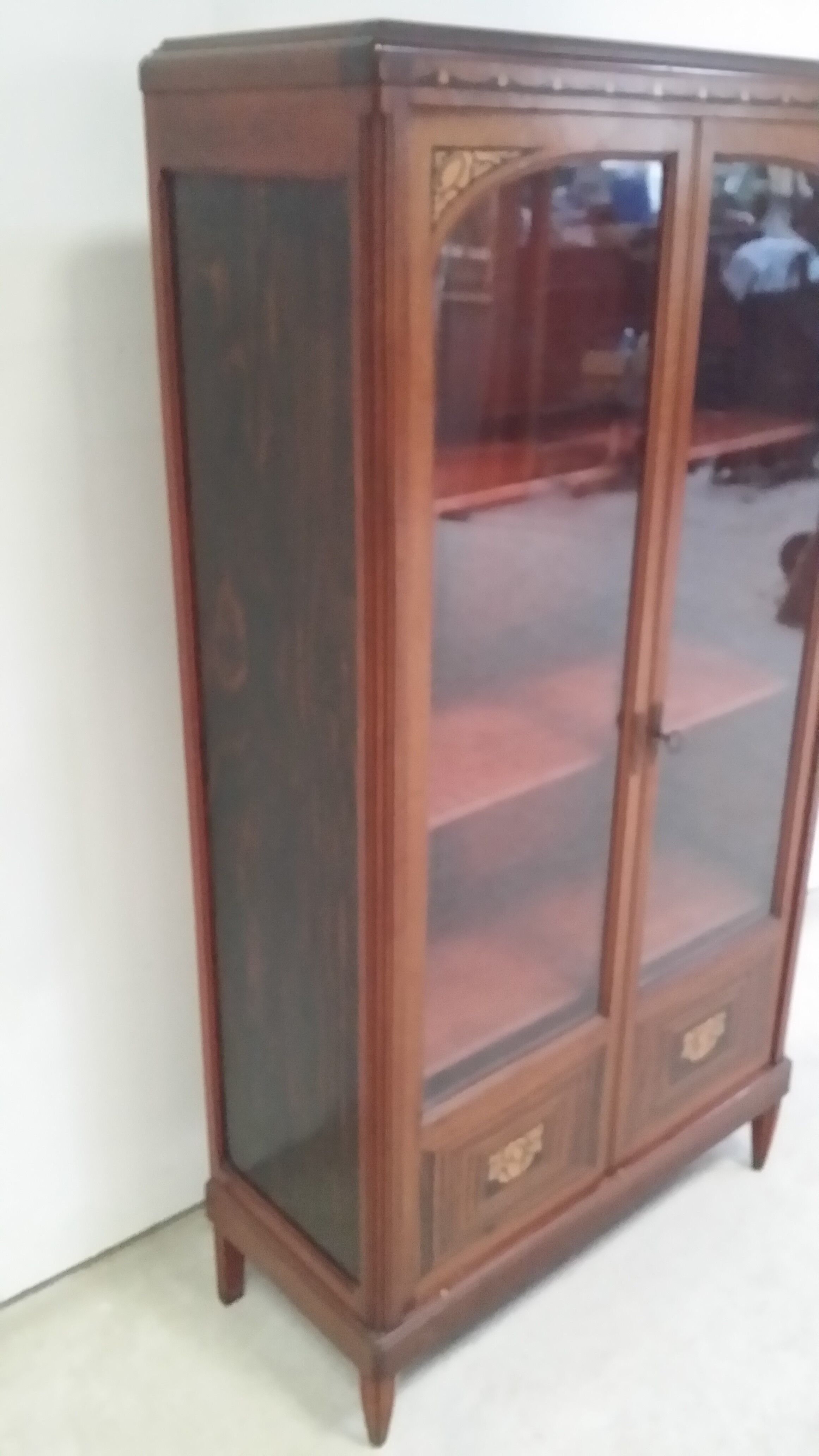 Art deco showcase - art nouveau