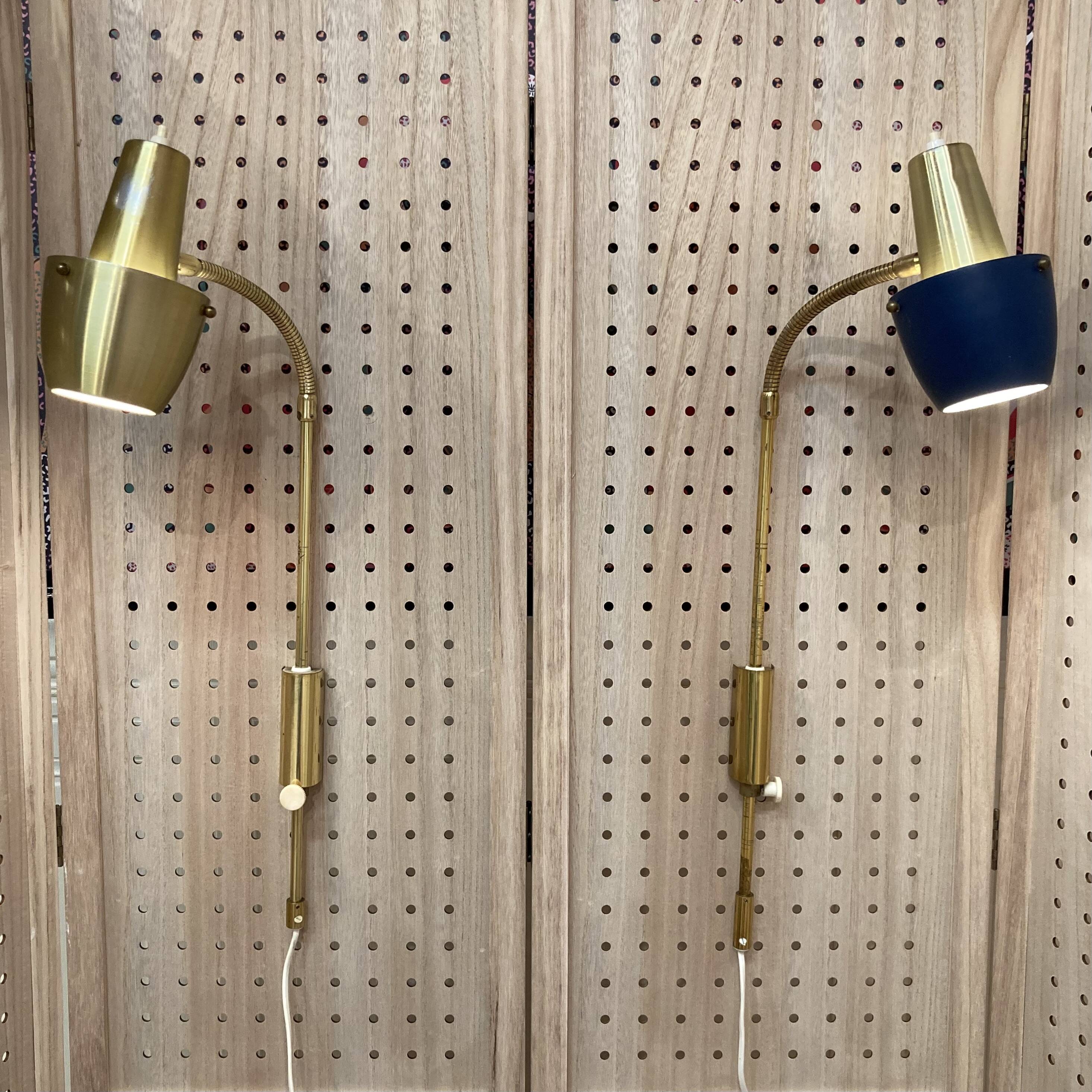 PAIRE D'APPLIQUES 1950 DESIGN SCANDINAVE.