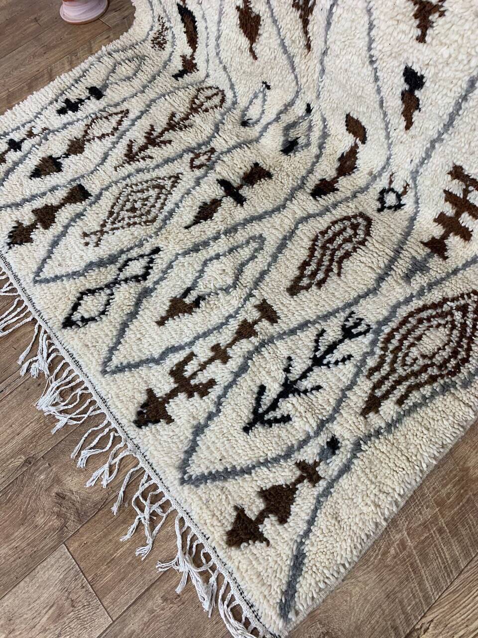 Handmade Moroccan Berber rug 254 X 144 CM