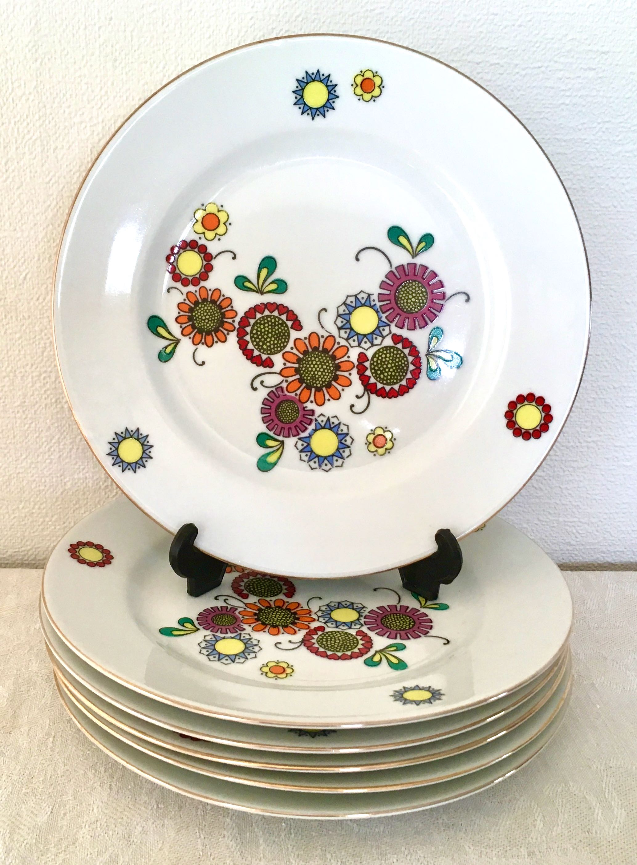Set of 6 vintage dessert plates RDA