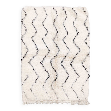 Tapis berbère marocain Marmoucha à zigzags noirs 1,48x1,10m