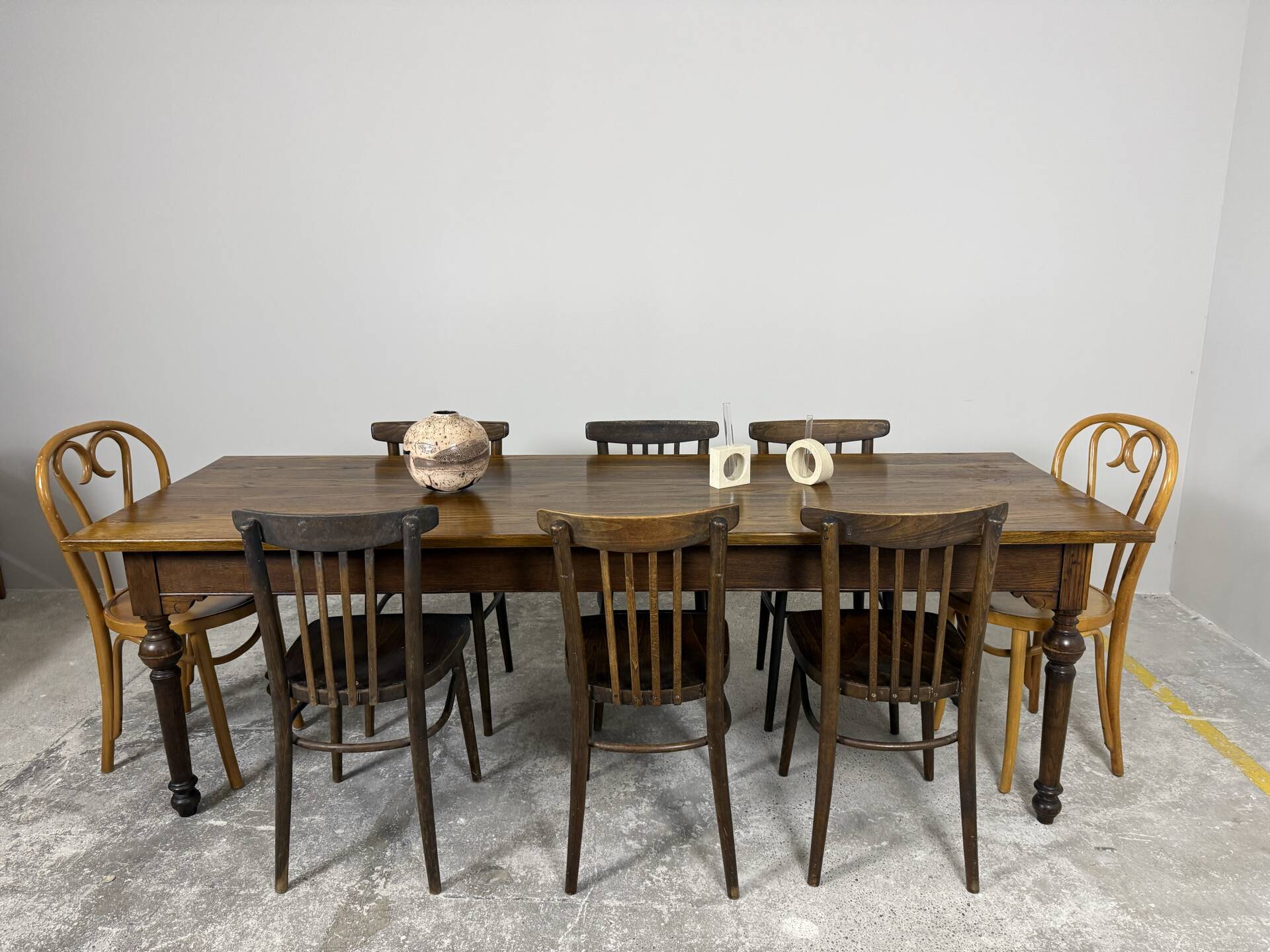 Grande table de ferme ancienne en chêne – 229 cm