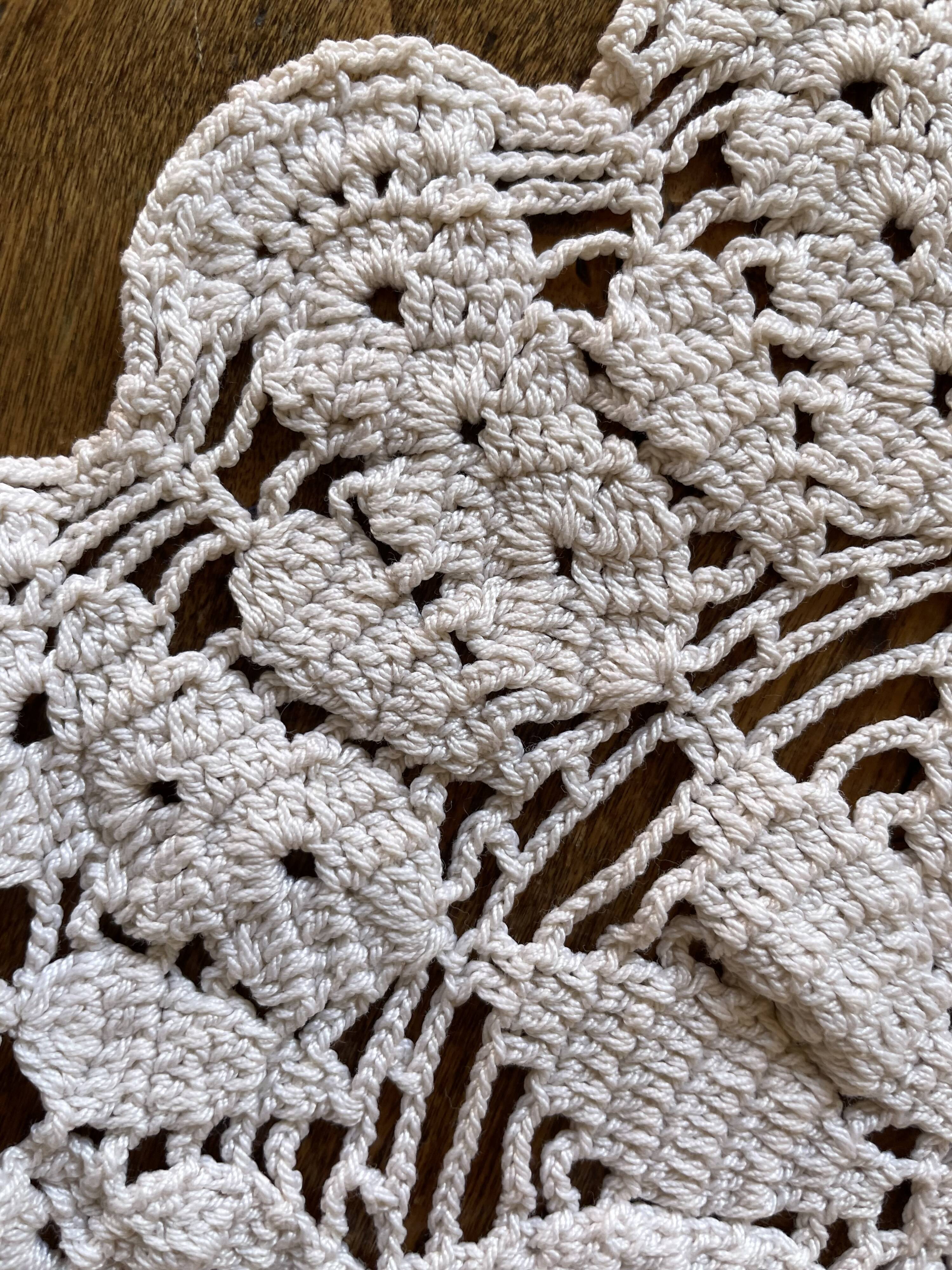 1 crochet doily, ecru - vintage, old
