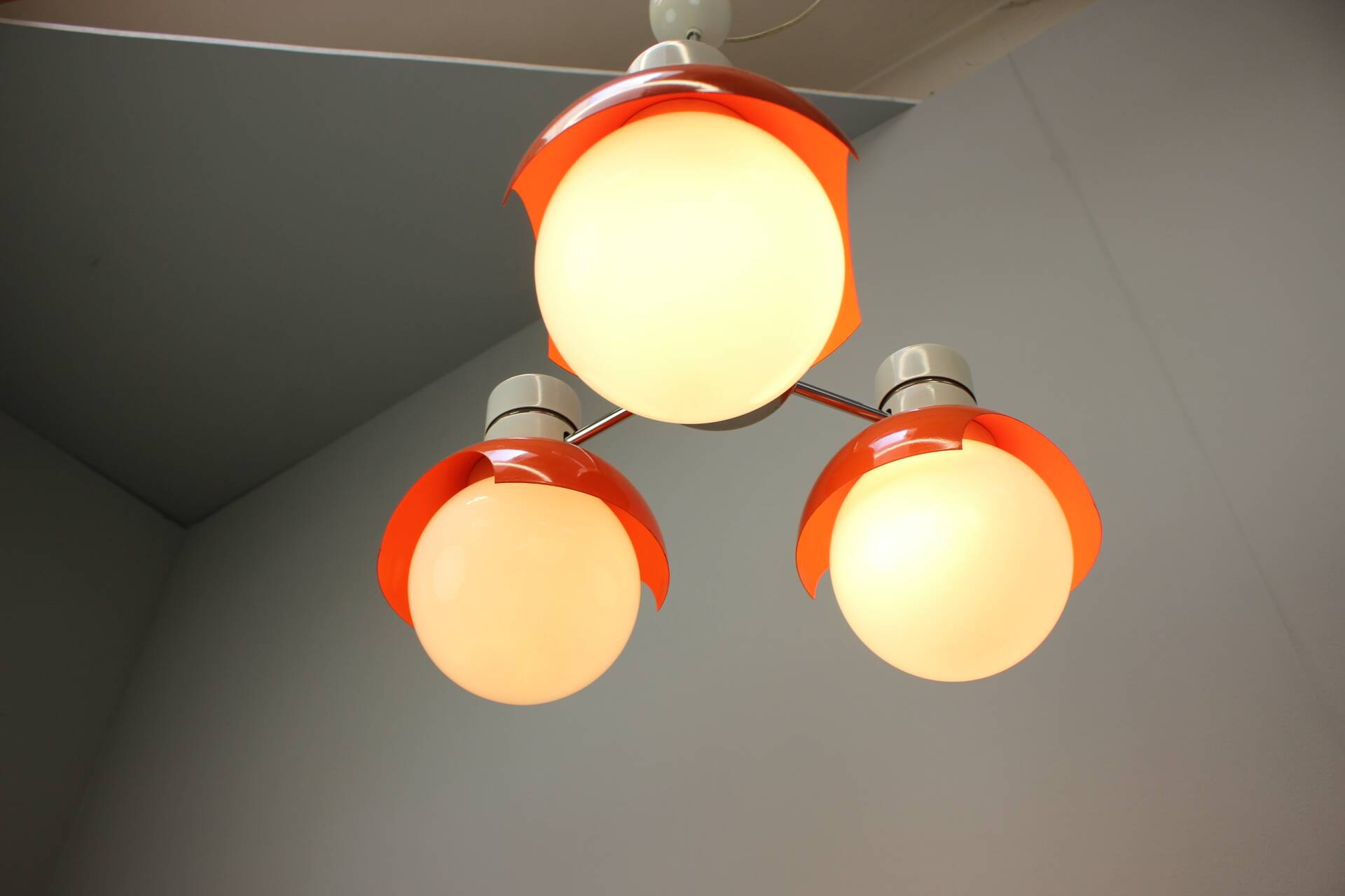 Suspension de Napako, datant de l'ère Space, 1970