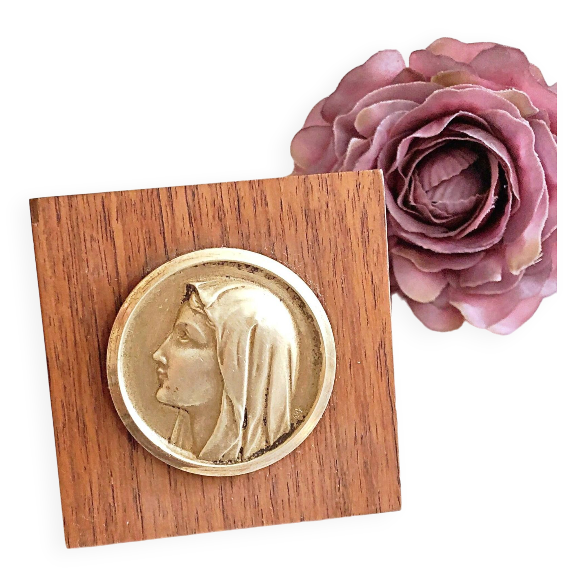 Vintage frame in wood and brass, Holy Virgin medallion - Spiritual treasure