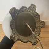 Ancienne lampe à pétrole éclectrifié Napoleon 3 globe en opaline