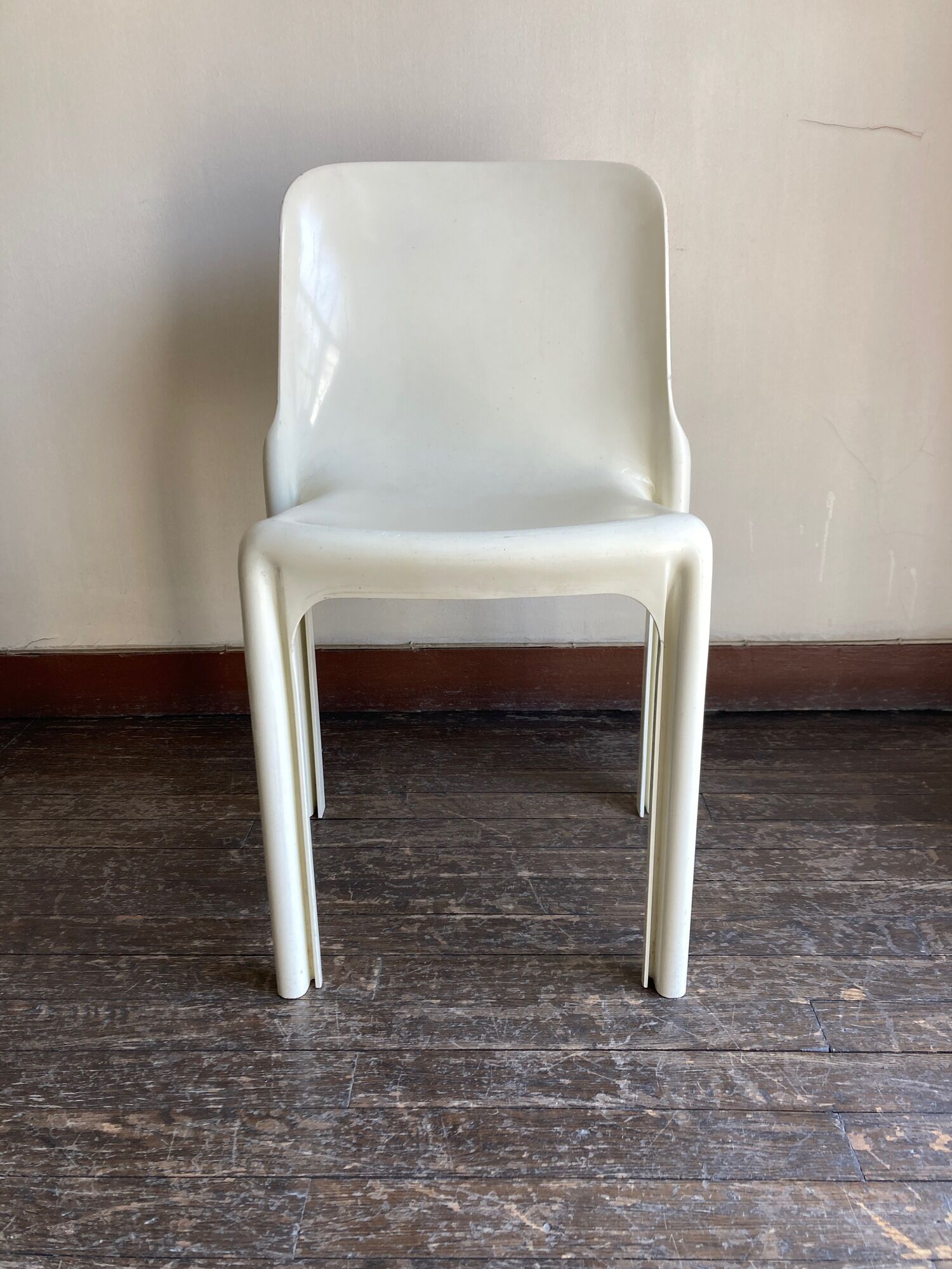Selene Vico Magistretti chair for Artemide 1968 Italian design