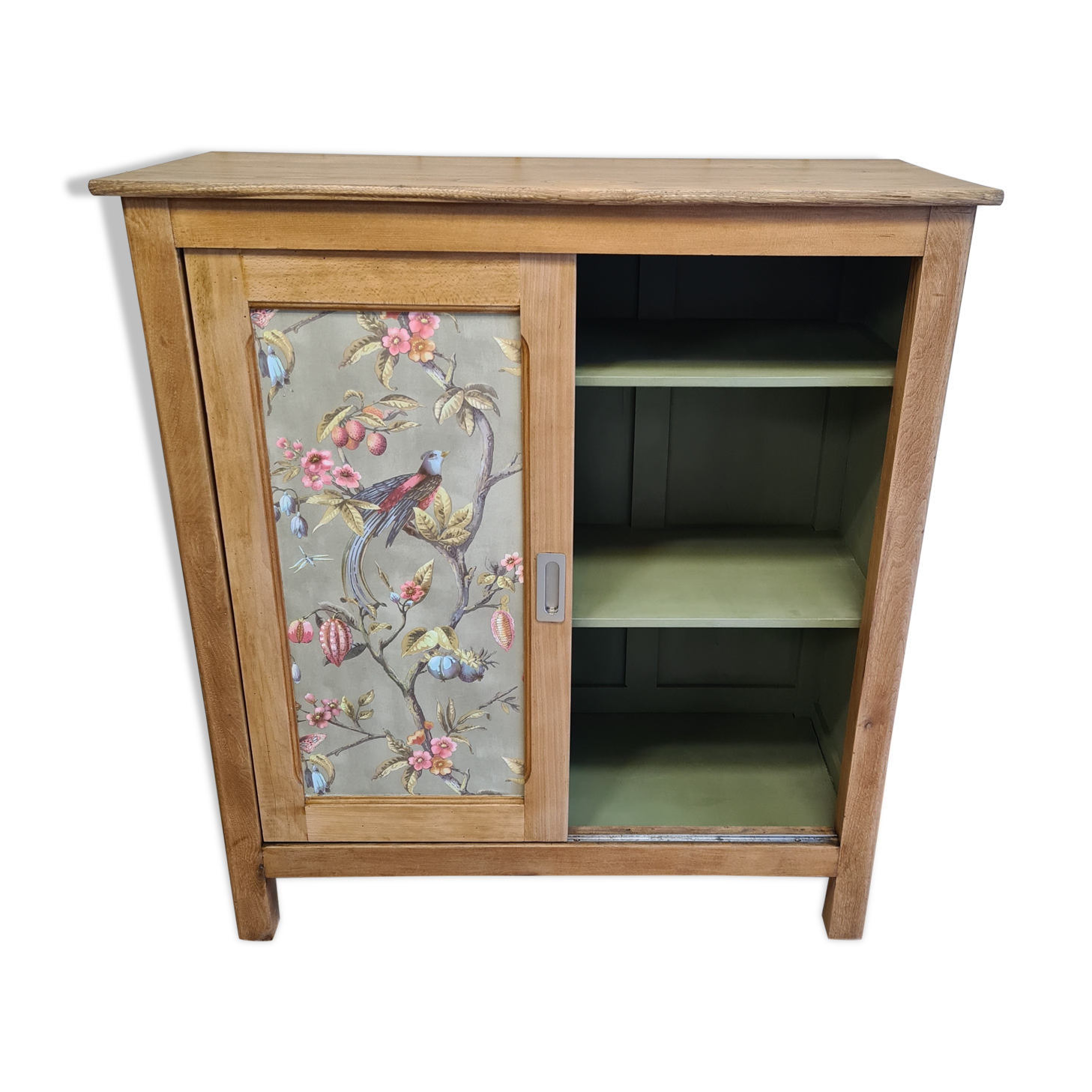 Small convent cabinet