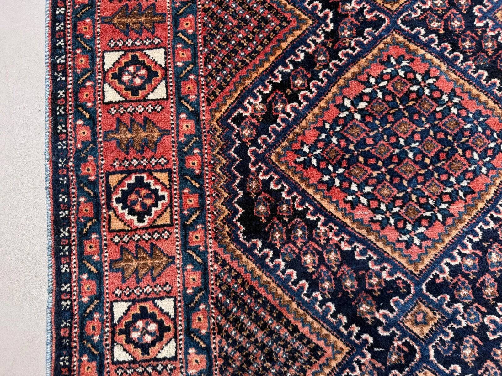 Vintage Kamseh rug 147x203 cm, medium, tribal oriental carpet 2542
