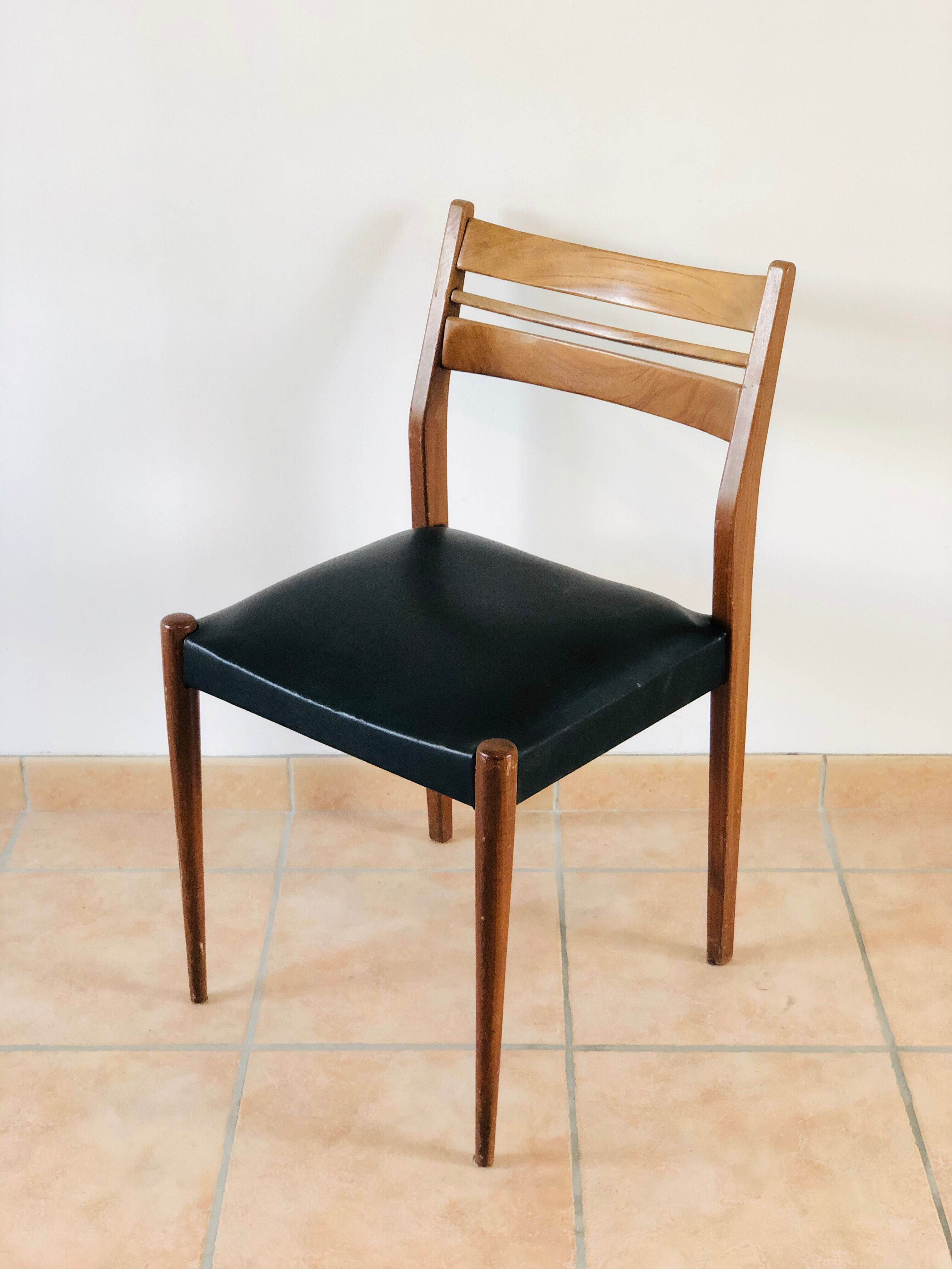 Set de 4 chaises scandinave en teck 1960