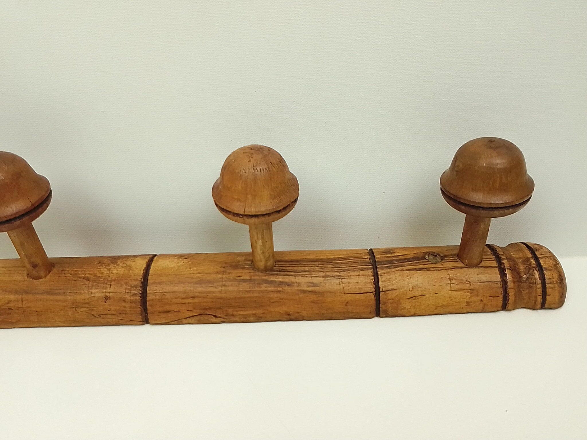 Wall hook 4 wooden hooks 51.5 cm