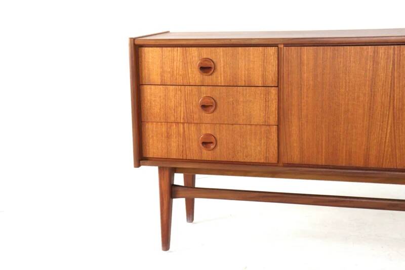 Mid  Century Modern sideboard in teak by Bartels  | 205.5 cm restored