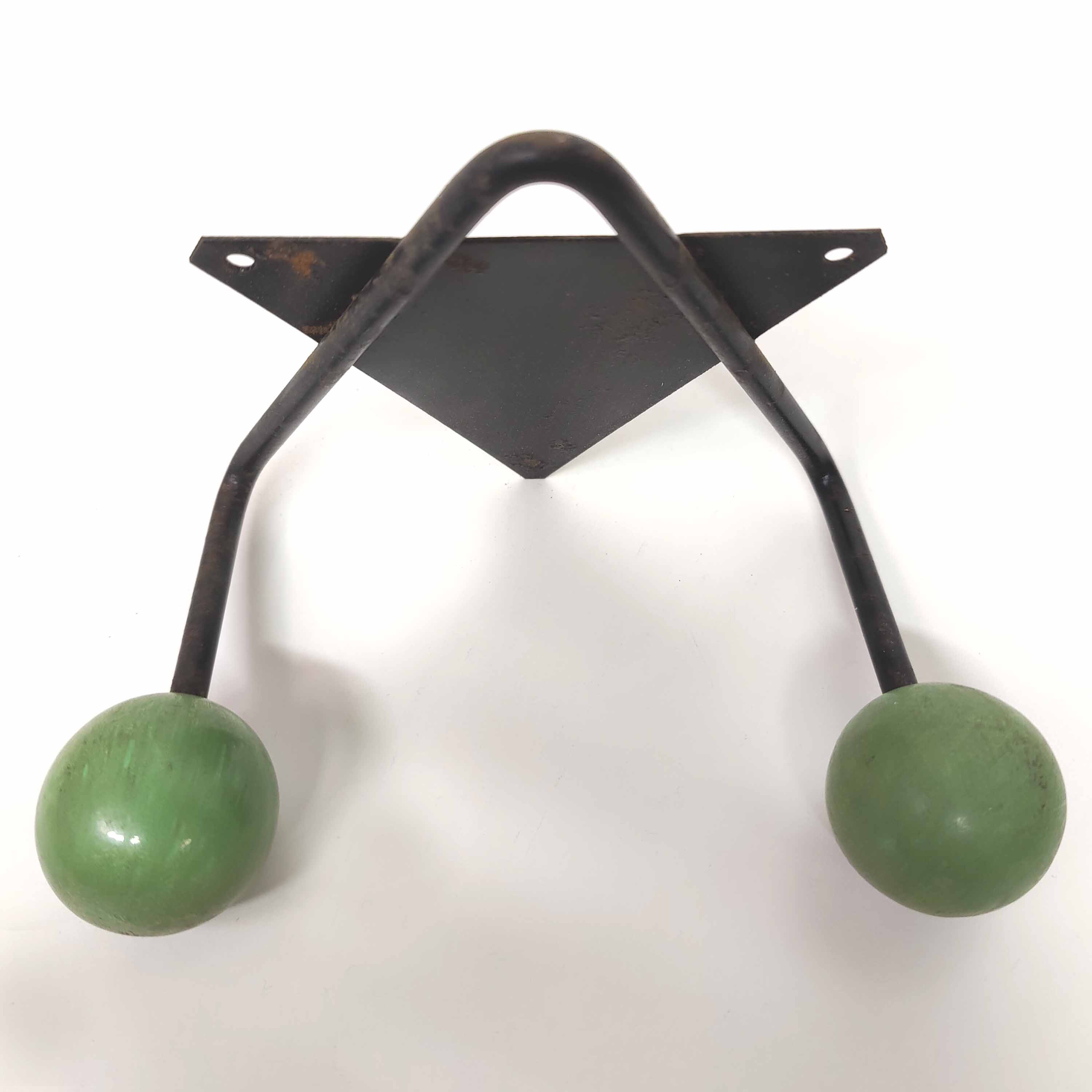 Coat rack V hooks 2 balls green wood